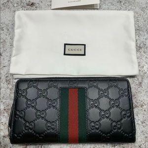 Gucci Guccissima Zip Wallet
